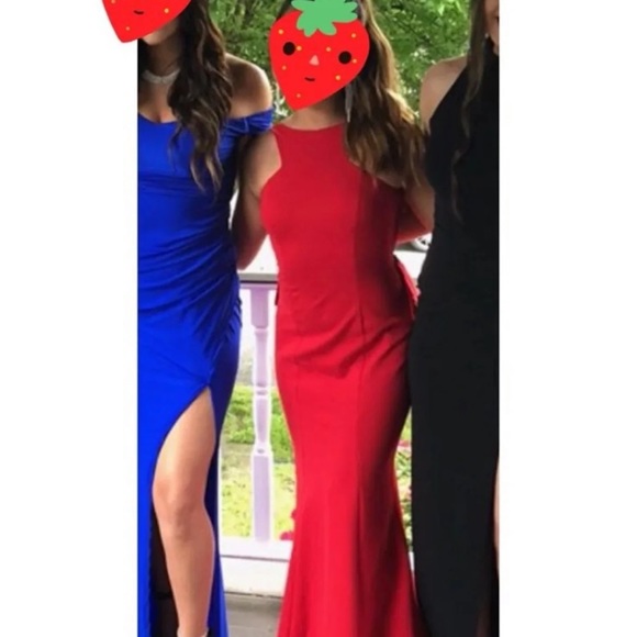 XSCAPE open back ruffle dress - Picture 4 of 8